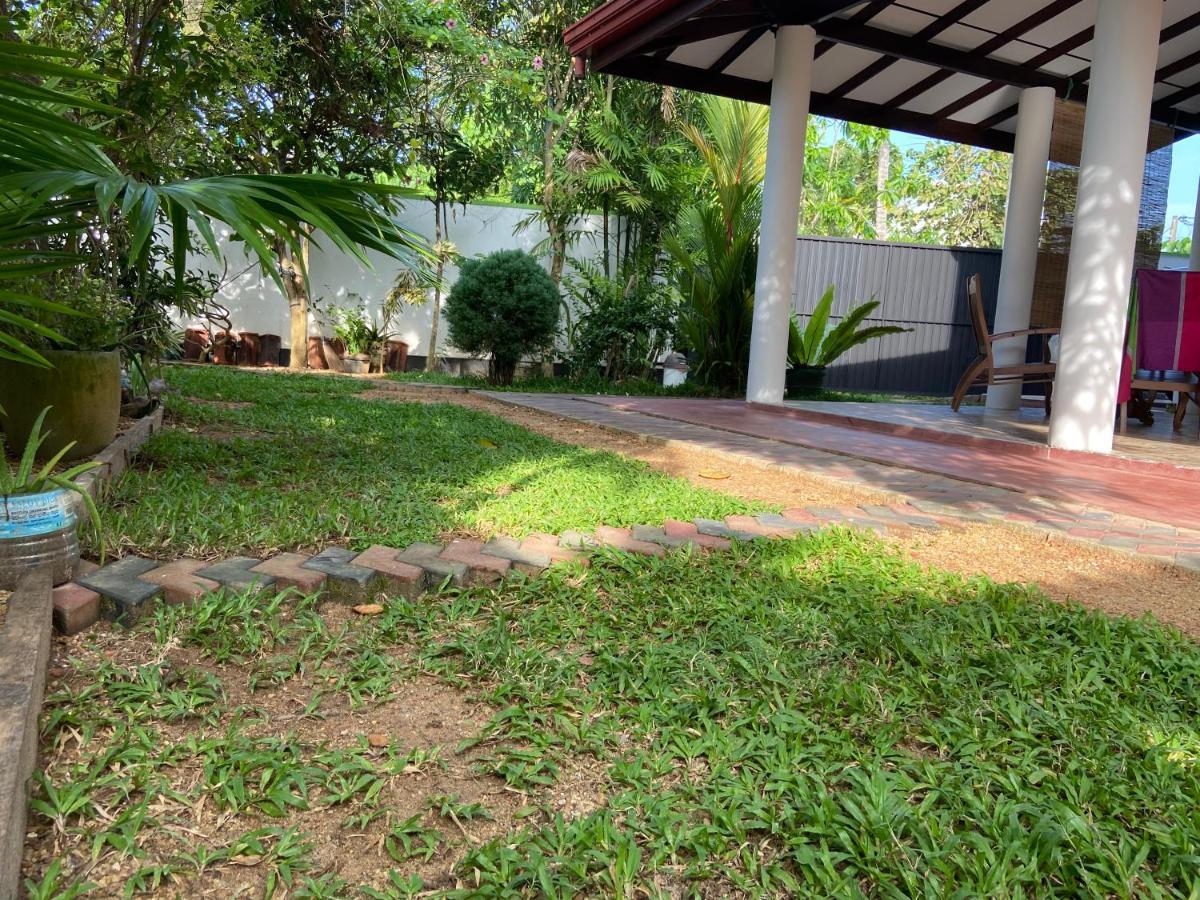 Mirissa Gold Rush Villa Exterior photo